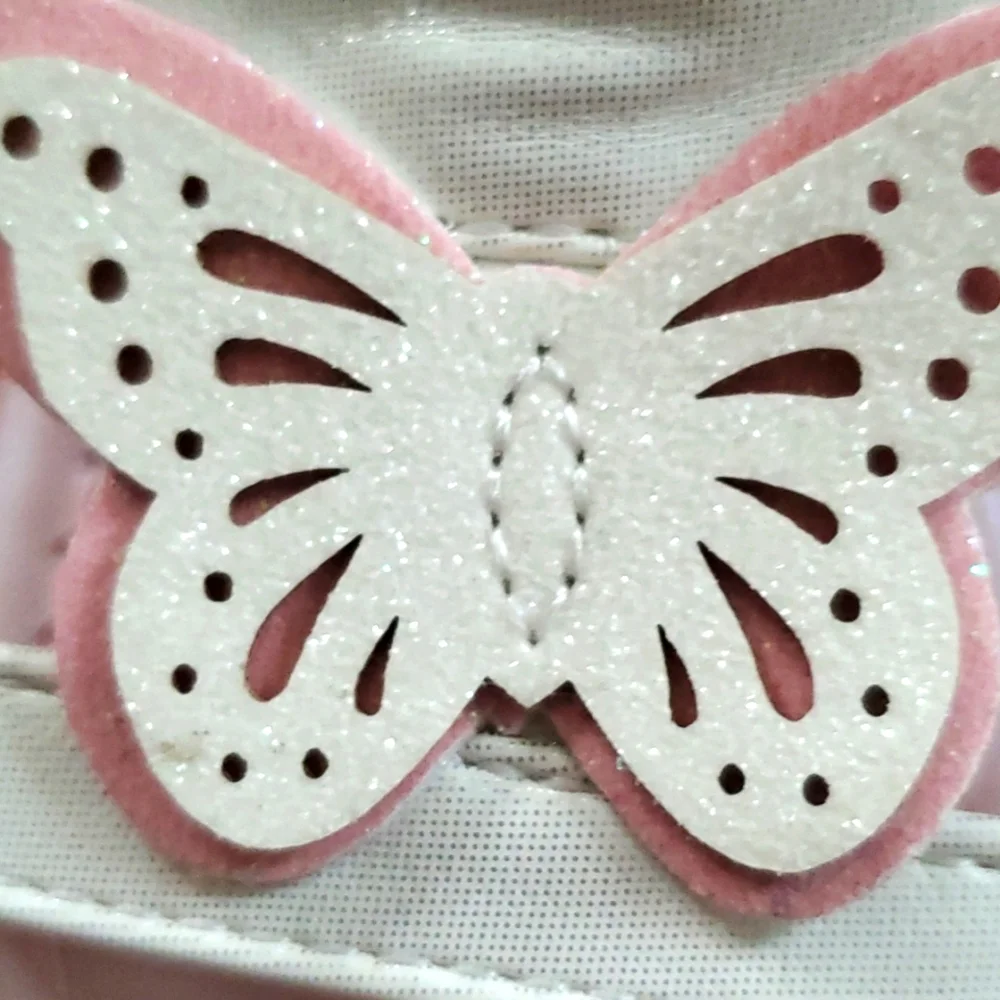 Wonder Nation butterfly‎ sandals white and pink